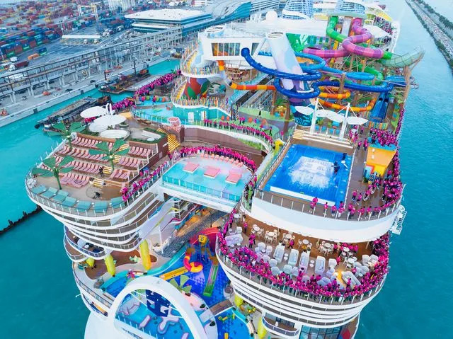 <p></img>Royal Caribibean</p> Icon of the Seas has seven pools on board.