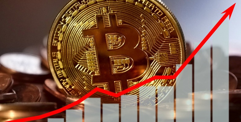 Bitcoin se valoriza e bate recordes; entenda o que é e os riscos de  investir, Economia