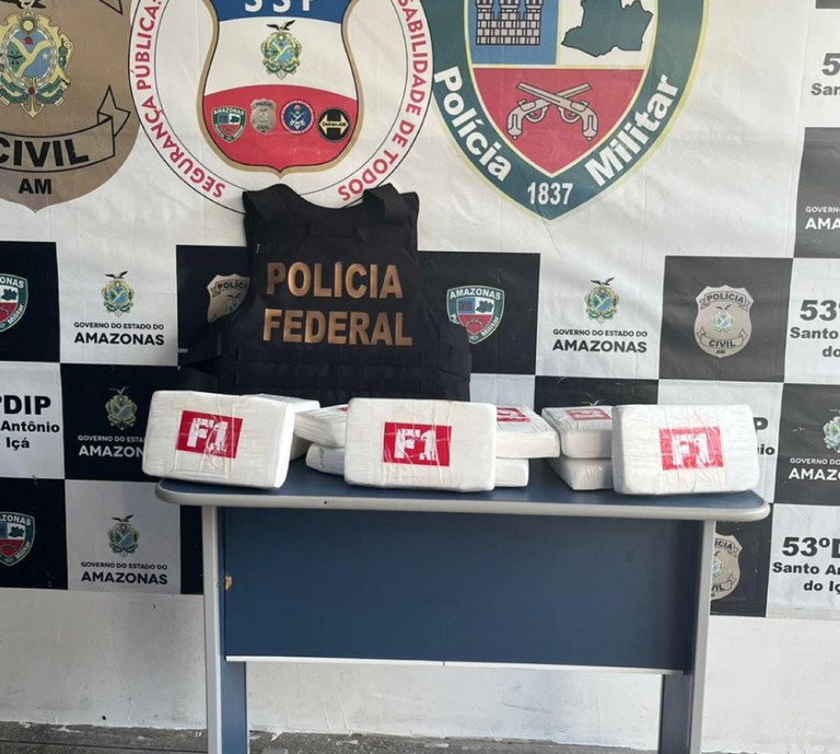 PF prende quatro pessoas por tráfico de drogas em Santo Antônio do Içá (AM)