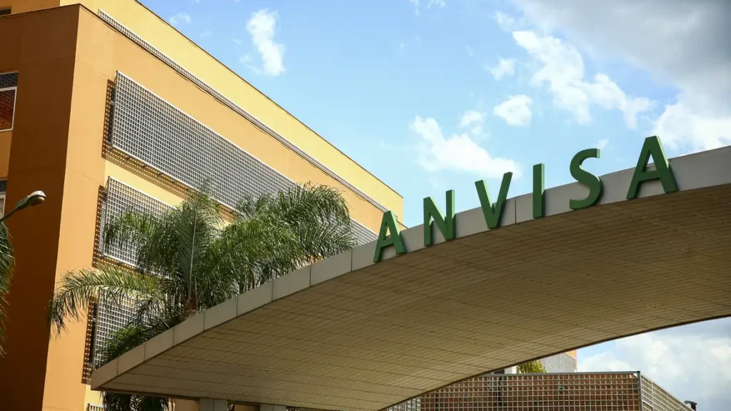 Anvisa proíbe temporariamente venda e uso de produtos à base de fenol