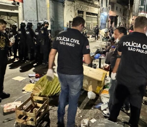 Polícia de SP fecha laboratório do PCC que abastece Cracolândia