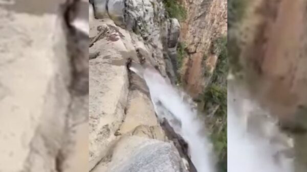 Cachoeira mais alta da China