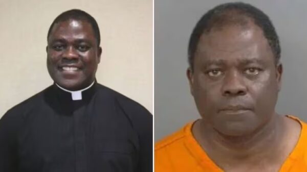 Padre católico preso nos EUA por posse de pornografia infantil é acusado de agressões sexuais
