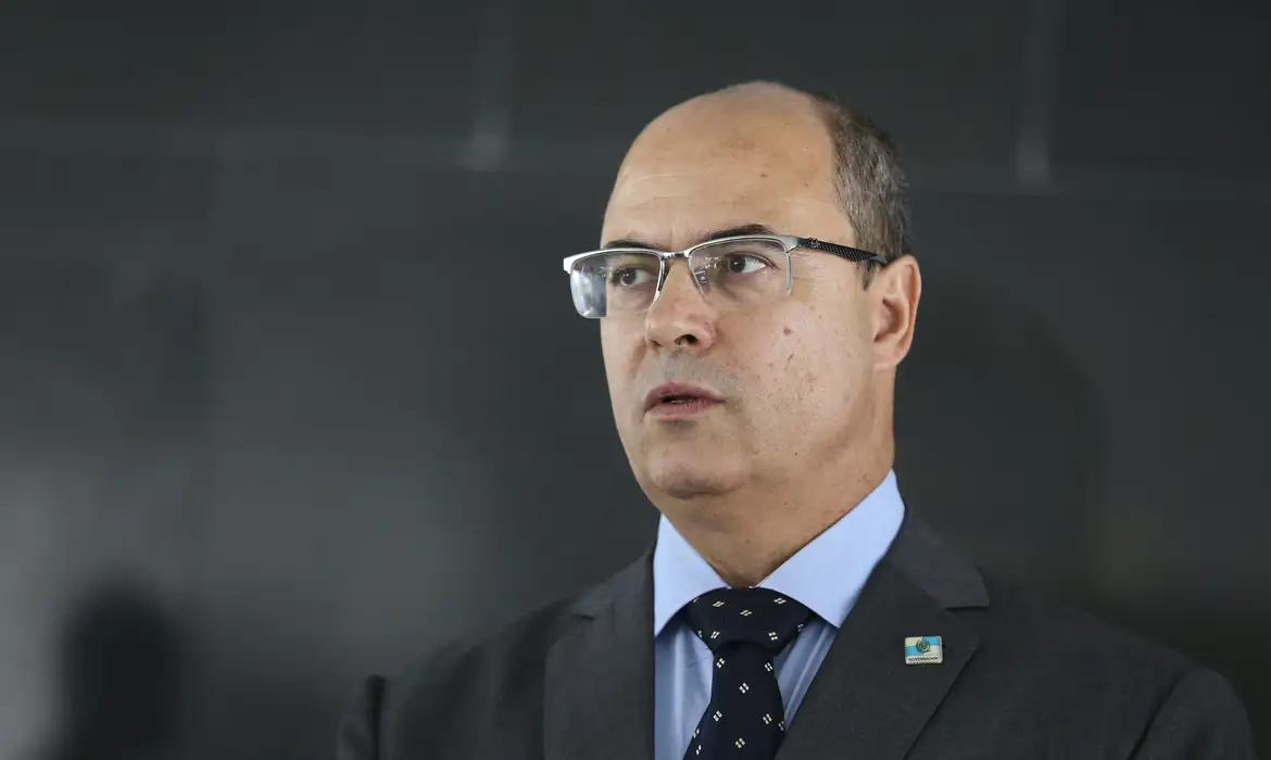 OUÇA: Em reunião, Bolsonaro diz que Witzel prometeu resolver caso das supostas 'rachadinhas' de Flavio em troca de vaga no STF