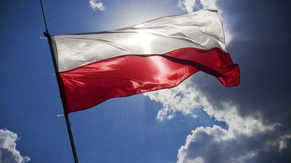 Polônia anuncia que plano de fortificação na fronteira com Rússia e Bielorrússia contará com até 17 mil soldados