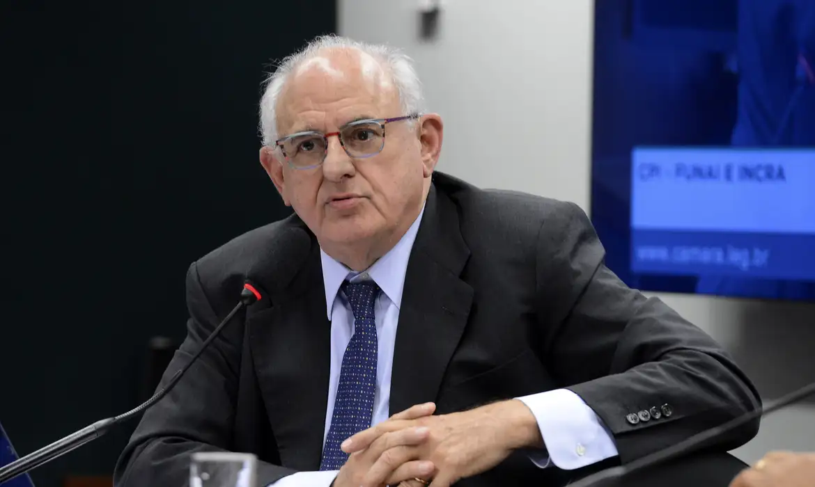 Nelson Jobim - Ex-ministro do STF diz que 8 de Janeiro não foi ataque à democracia: 'Cara da frustração'