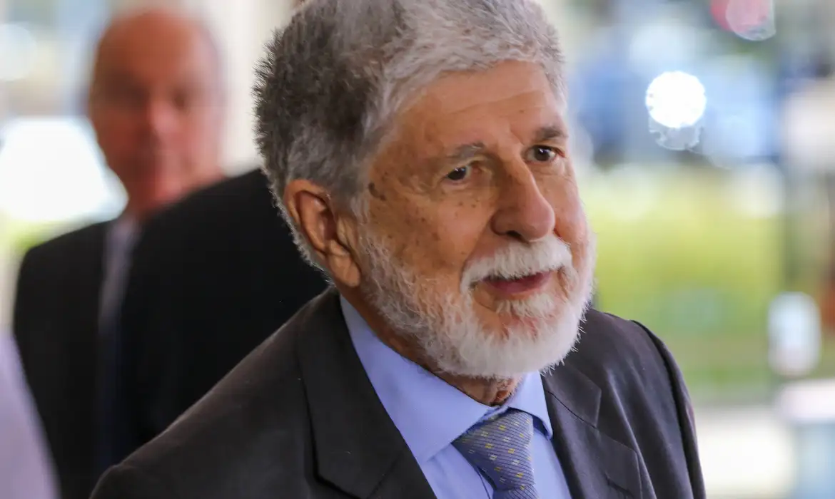 Celso Amorim critica “interferência” externa sobre Venezuela: 'Isso é uma coisa latino-americana'