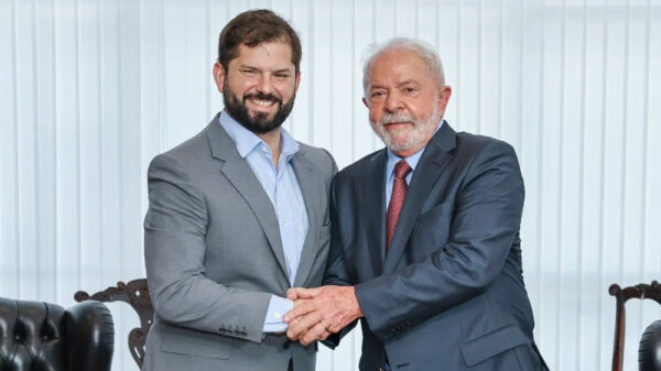 Lula se encontra com Boric nesta segunda