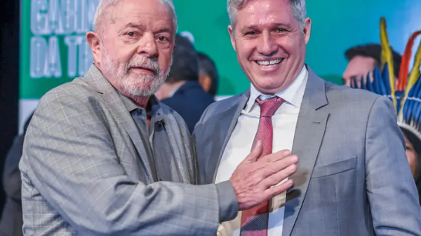 Lula e Paulo Teixeira