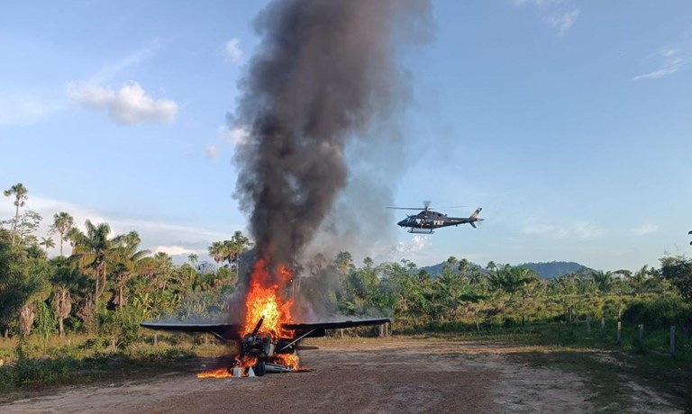 Ação coordenada destrói aeronave e prejuízo ao garimpo ilegal na Terra Yanomami já soma R$ 155 milhões