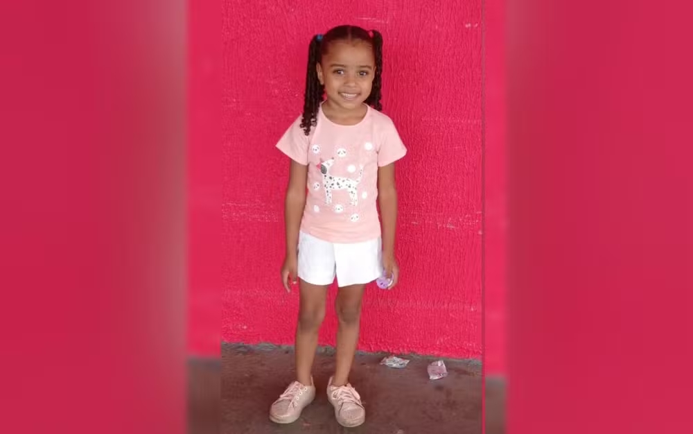 Caso Emanuelly Vitória: Família denuncia que menina de 4 anos foi estuprada em hospital antes de morrer