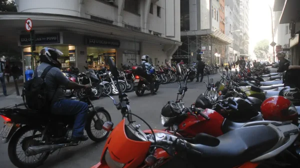 Senatran: Mais da metade dos proprietários de motocicleta não tem habilitação - Moto