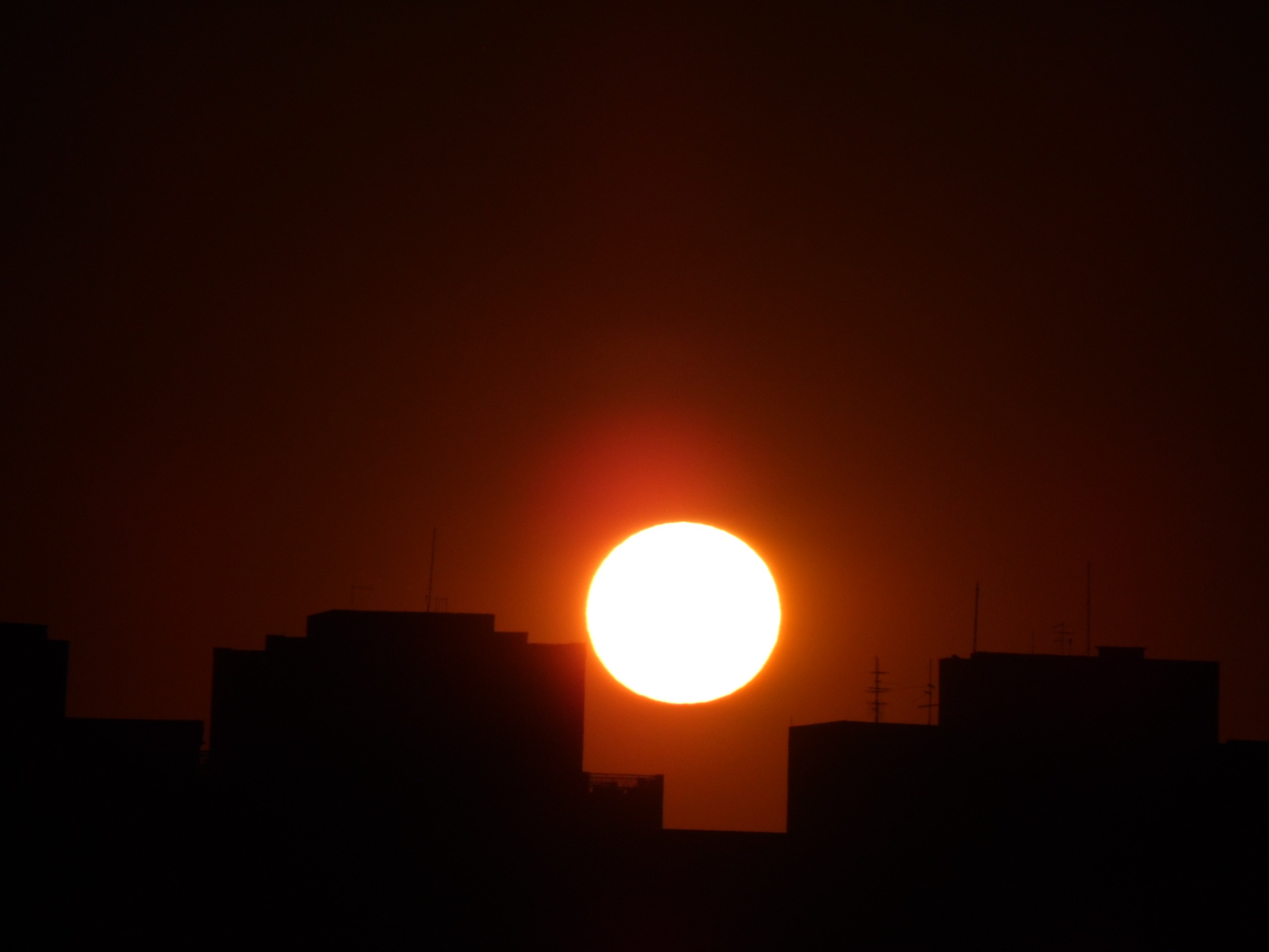 Calor Sol Quente- Mês de agosto deste ano foi o mais quente já registrado