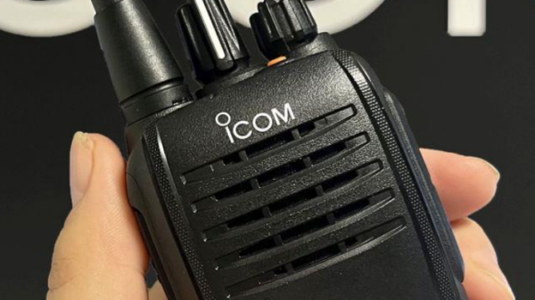 walkie-talkies icom