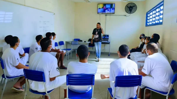 Órgão ligado ao Ministério dos Direitos Humanos proíbe uso de "armas letais" em unidades socioeducativas