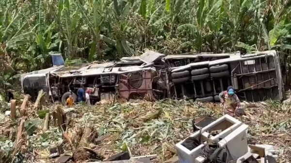 Trio elétrico capota e deixa três mortos e seis feridos em Pernambuco