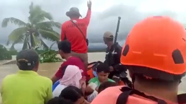 Tempestade mata 24 pessoas nas Filipinas e causa inundações