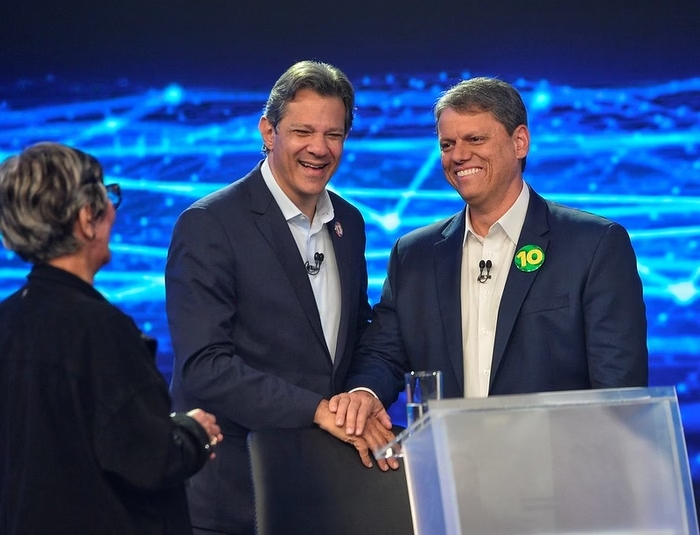 Quaest: Sem Lula e Bolsonaro, mercado projeta Haddad x Tarcísio em 2026