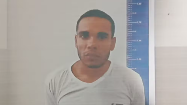 Criminosos invadem prisão na Bahia e libertam chefe de facção e mais 15