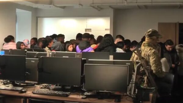 Rede de call centers desmantelada na Rússia dava golpes em brasileiros e lucrava até R$ 6 milhões por dia