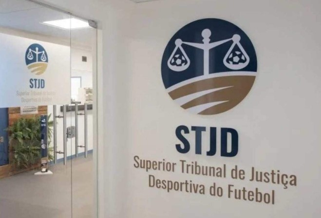 STJD suspende dirigentes e membros da comissão técnica do Vasco por confusão contra o Vitória