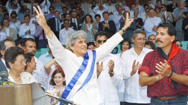 Morre Violeta Chamorro