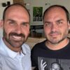 Eduardo e carlos bolsonaro