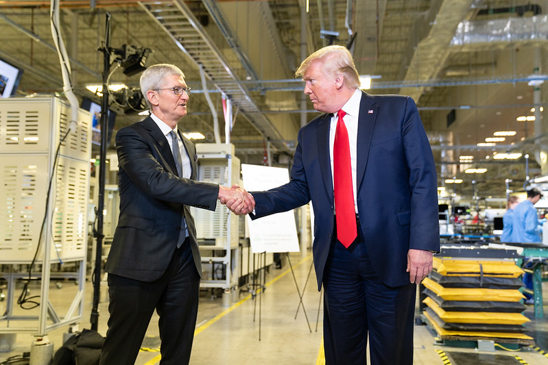 Tim Cook e Trump