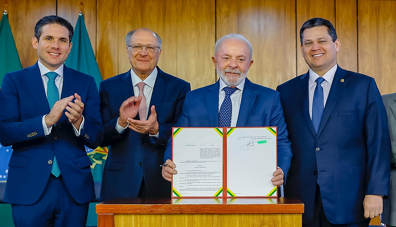 Lula mota alcolumbre