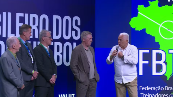 Falas de Emerson Leão e Oswaldo de Oliveira