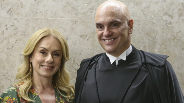 Moraes e esposa
