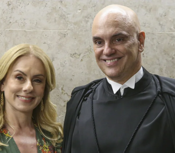 Moraes e esposa