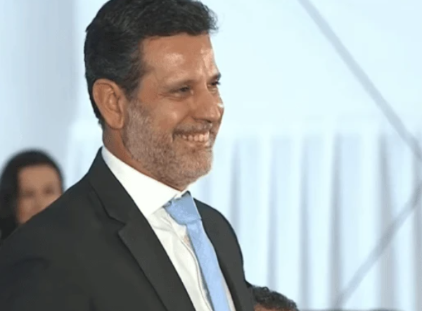Leonardo Barchini como novo ministro da Educação