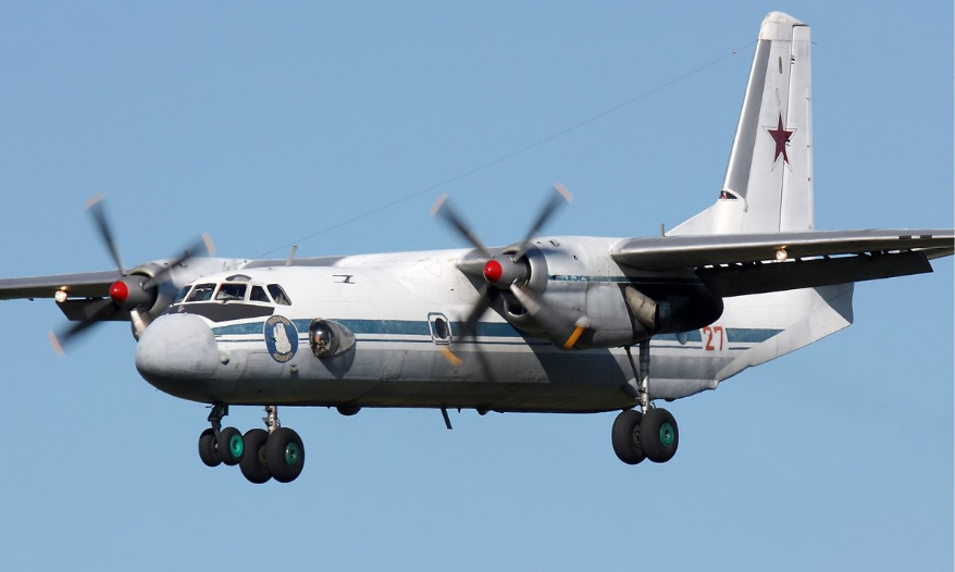 Avião militar russo Antonov-26 cai na Crimeia e deixa 29 mortos