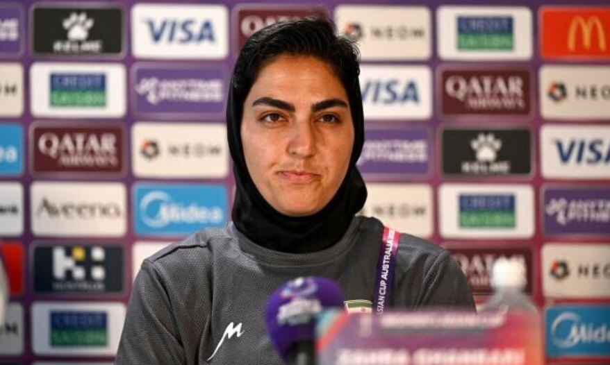 capitã da seleção de futebol do Irã desiste de asilo na Austrália