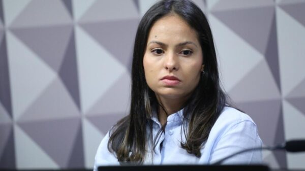 Aline Bárbara Mota de Sá Cabral