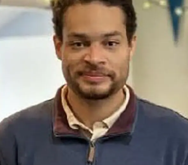 Quem é Cole Allen, o professor da Califórnia