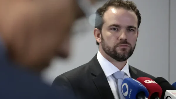 Ministro da Fazenda, Dario Durigan, durante entrevista coletiva.