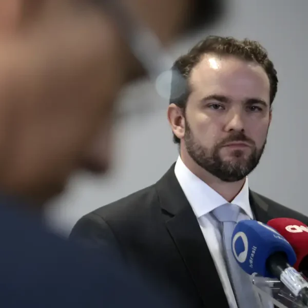 Ministro da Fazenda, Dario Durigan, durante entrevista coletiva.