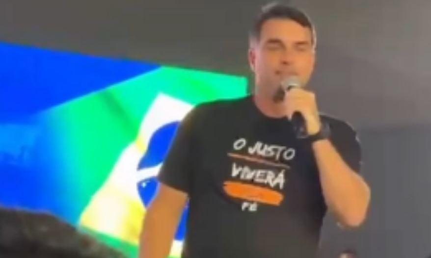 Ao lado de Moro e Tarcísio, Flávio Bolsonaro volta a se defender; veja o que disse