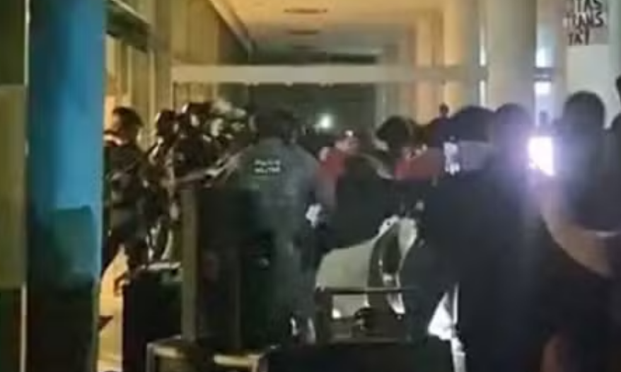 PM para desocupar reitoria da USP