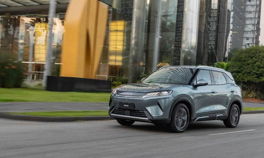 BYD lança SUV híbrido-flex