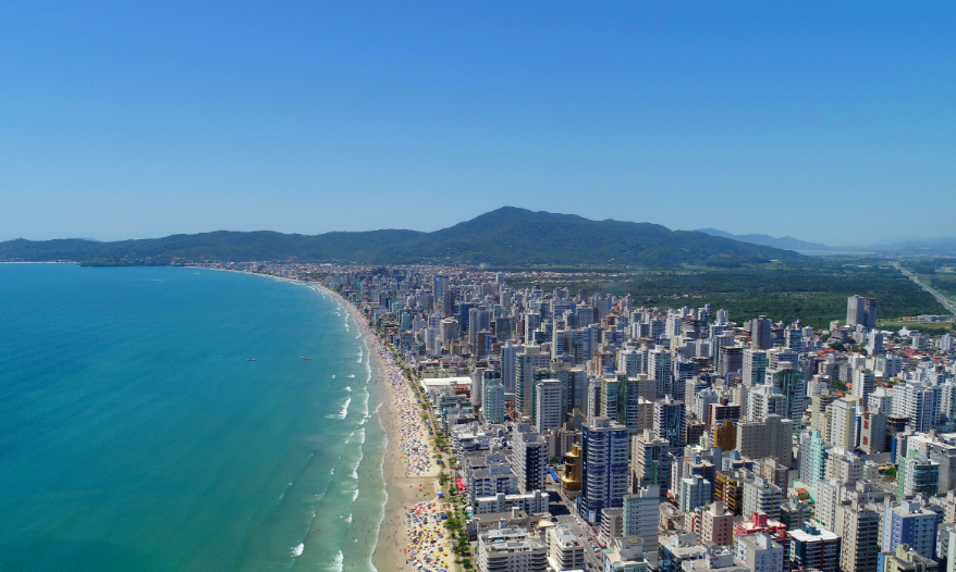 Balneário Camboriú perde o topo do metro quadrado 