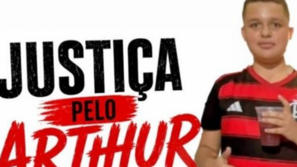 Menino de 11 anos