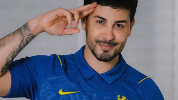 uniforme do Chelsea carlinhos maia