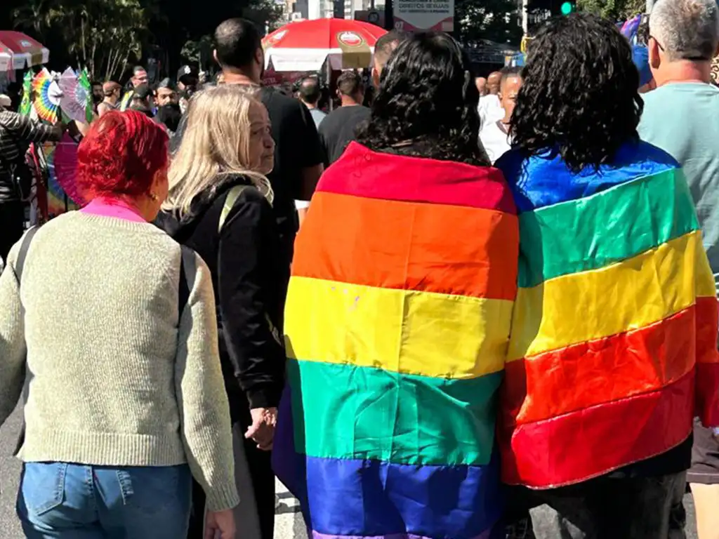 Parada LGBTQIA+ de SP critica “onda conservadora” e vê ameaç