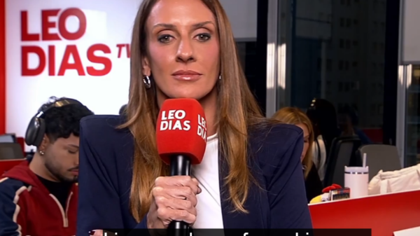 Leo Dias ataca a própria repórter