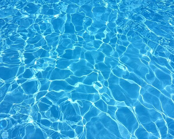 Bebê piscina