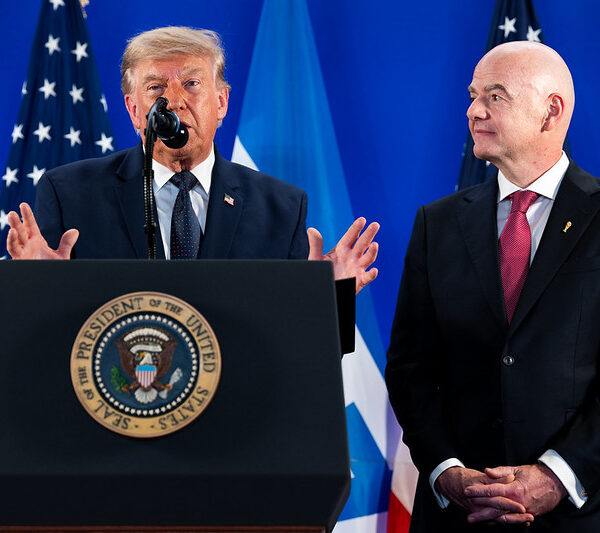 trump e presidente da fifa