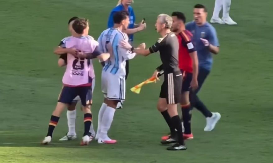 Argentina sofre dura punição da Fifa após briga na final da Copa; veja quem foi suspenso